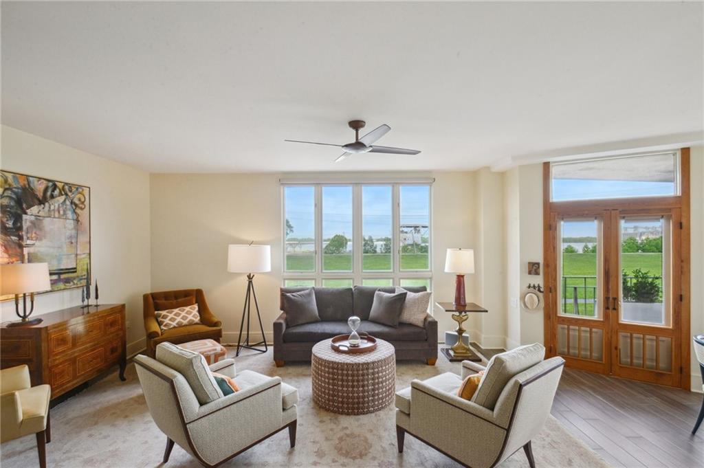 170 WALNUT Street 2-D