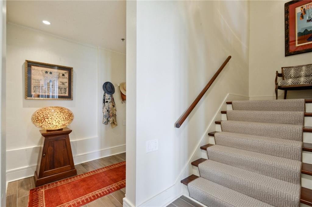 170 WALNUT Street 2-D