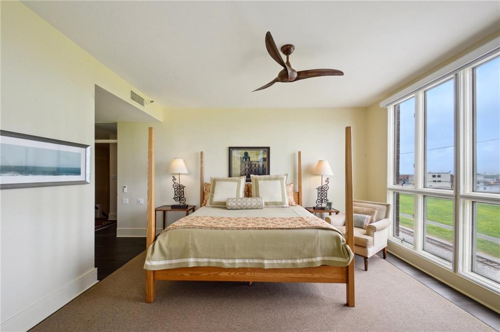 170 WALNUT Street 2-D