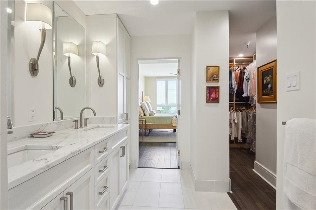 170 WALNUT Street 2-D