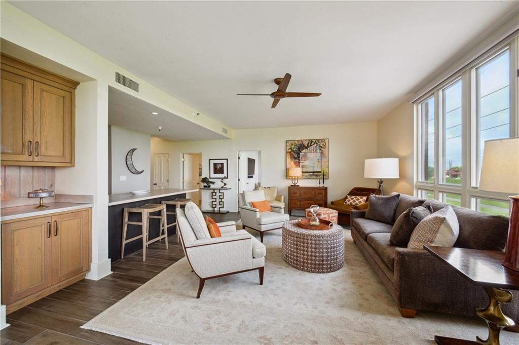 170 WALNUT Street 2-D