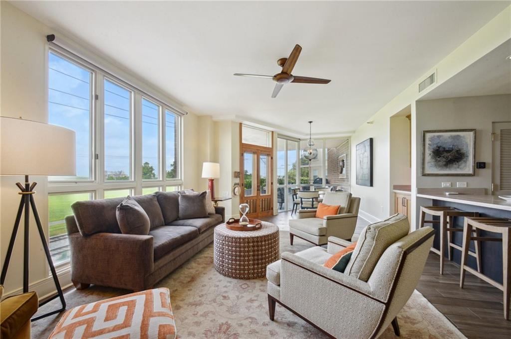 170 WALNUT Street 2-D