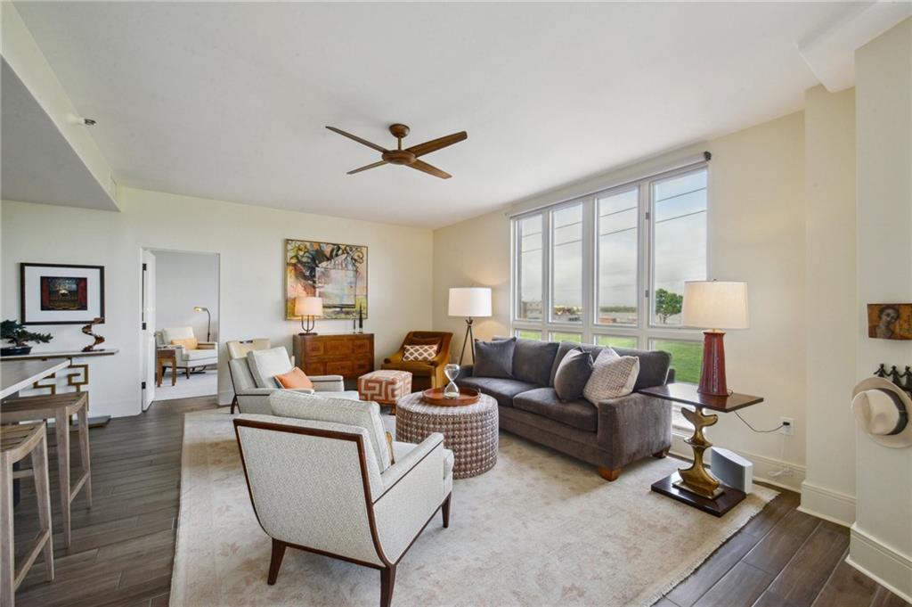 170 WALNUT Street 2-D