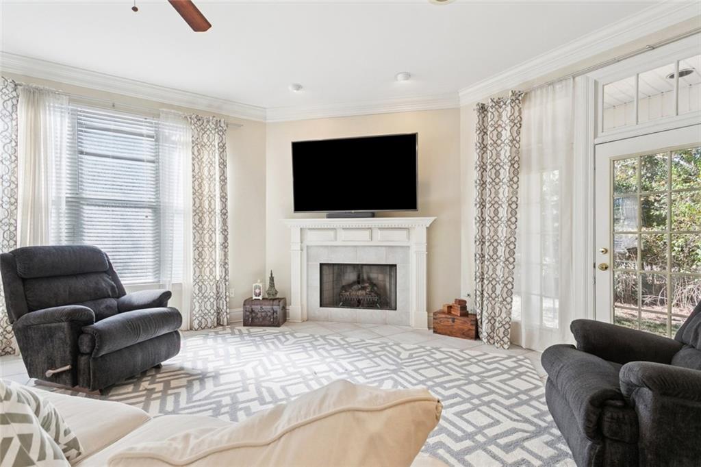 74 TUPELO Trace