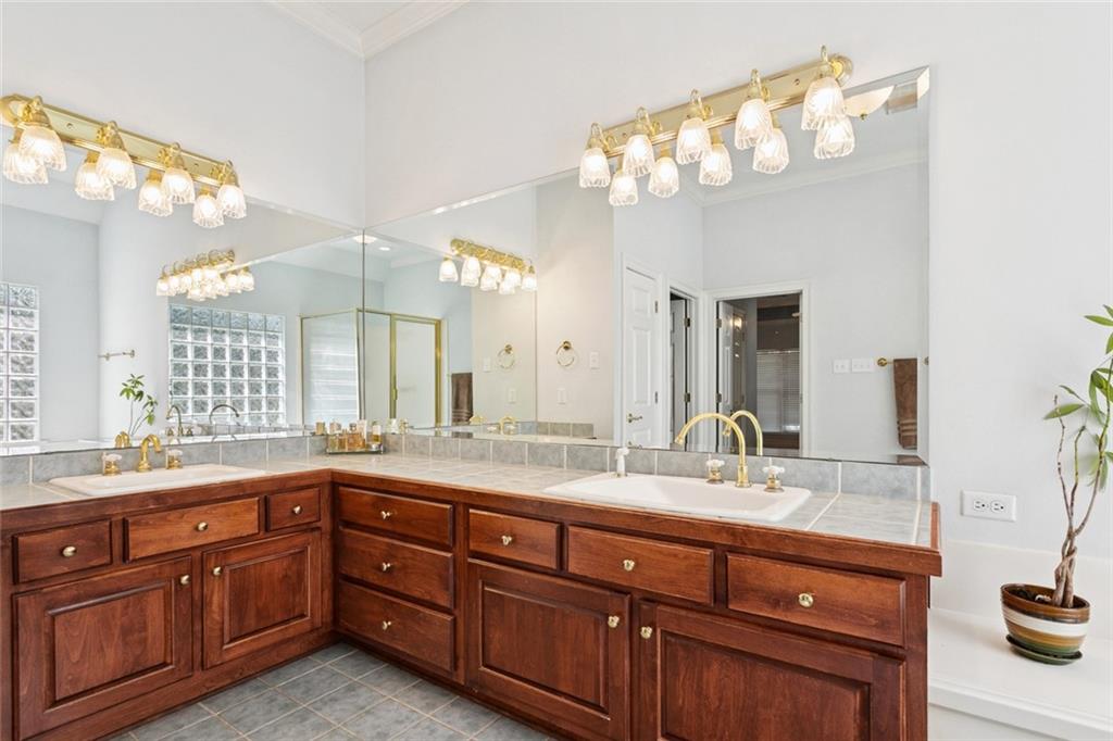 74 TUPELO Trace