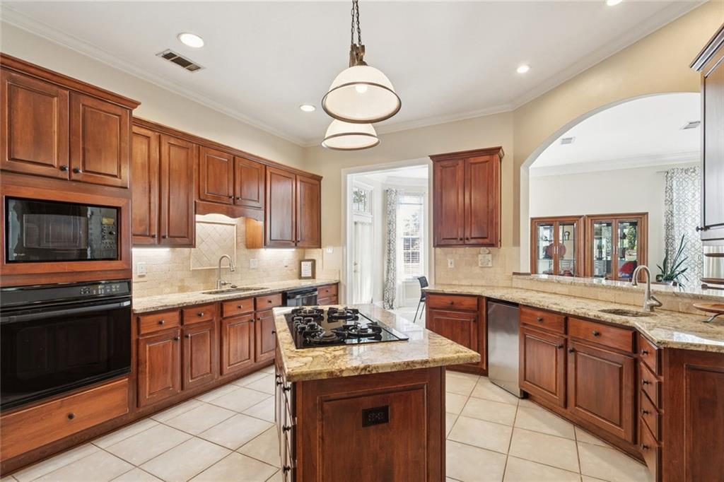 74 TUPELO Trace