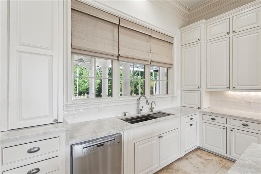 157 SANCTUARY Drive