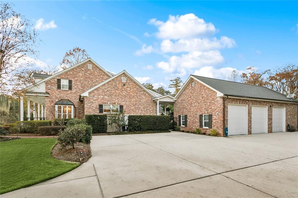 34 AUDUBON Lane