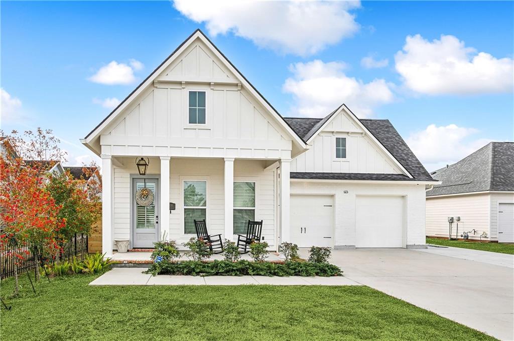 2209 ARCHWYCK Circle