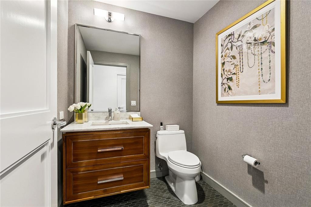 2 CANAL Street 2606