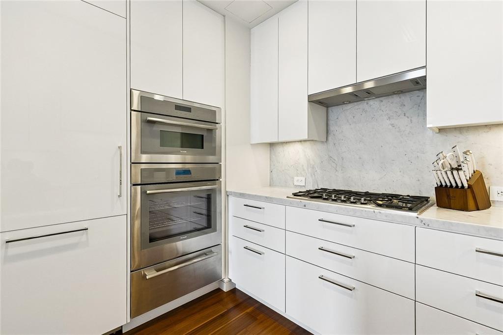 2 CANAL Street 2606