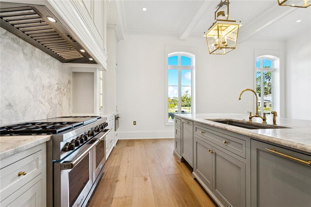 60 PRESERVE Lane