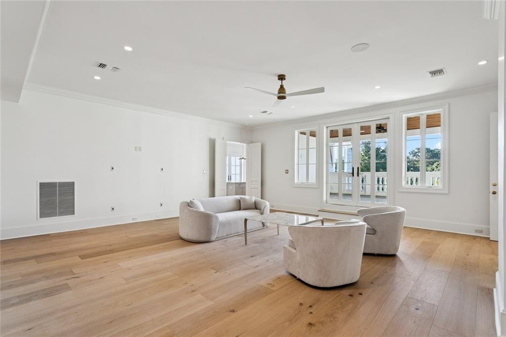 60 PRESERVE Lane