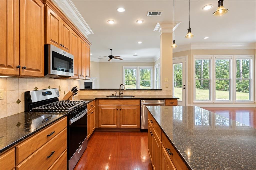 231 BEEBALM Circle