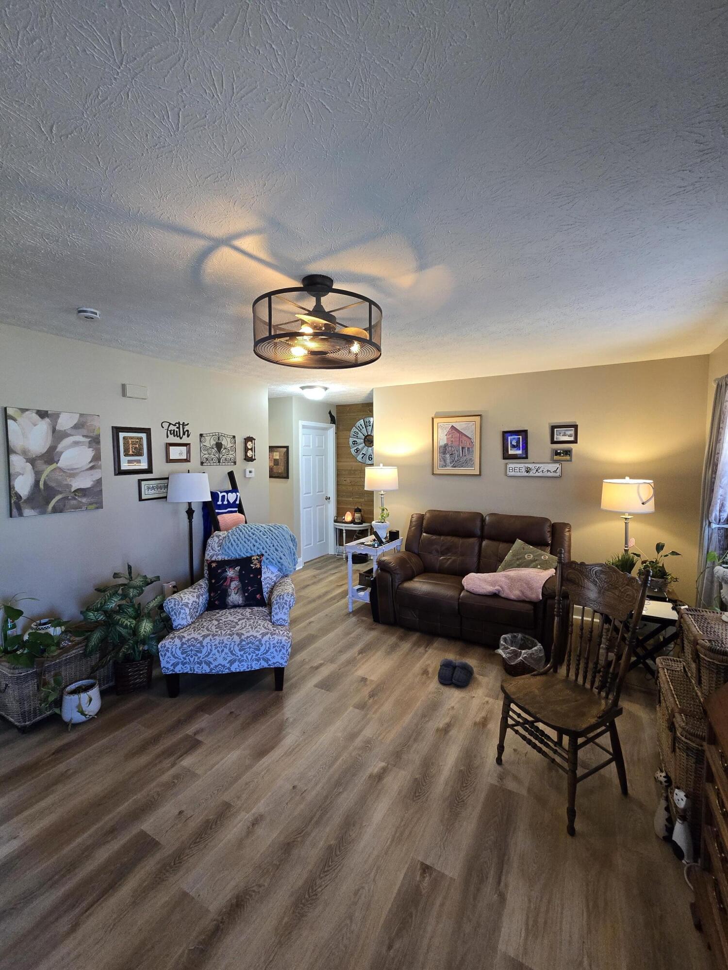9344 Hwy 1275 N