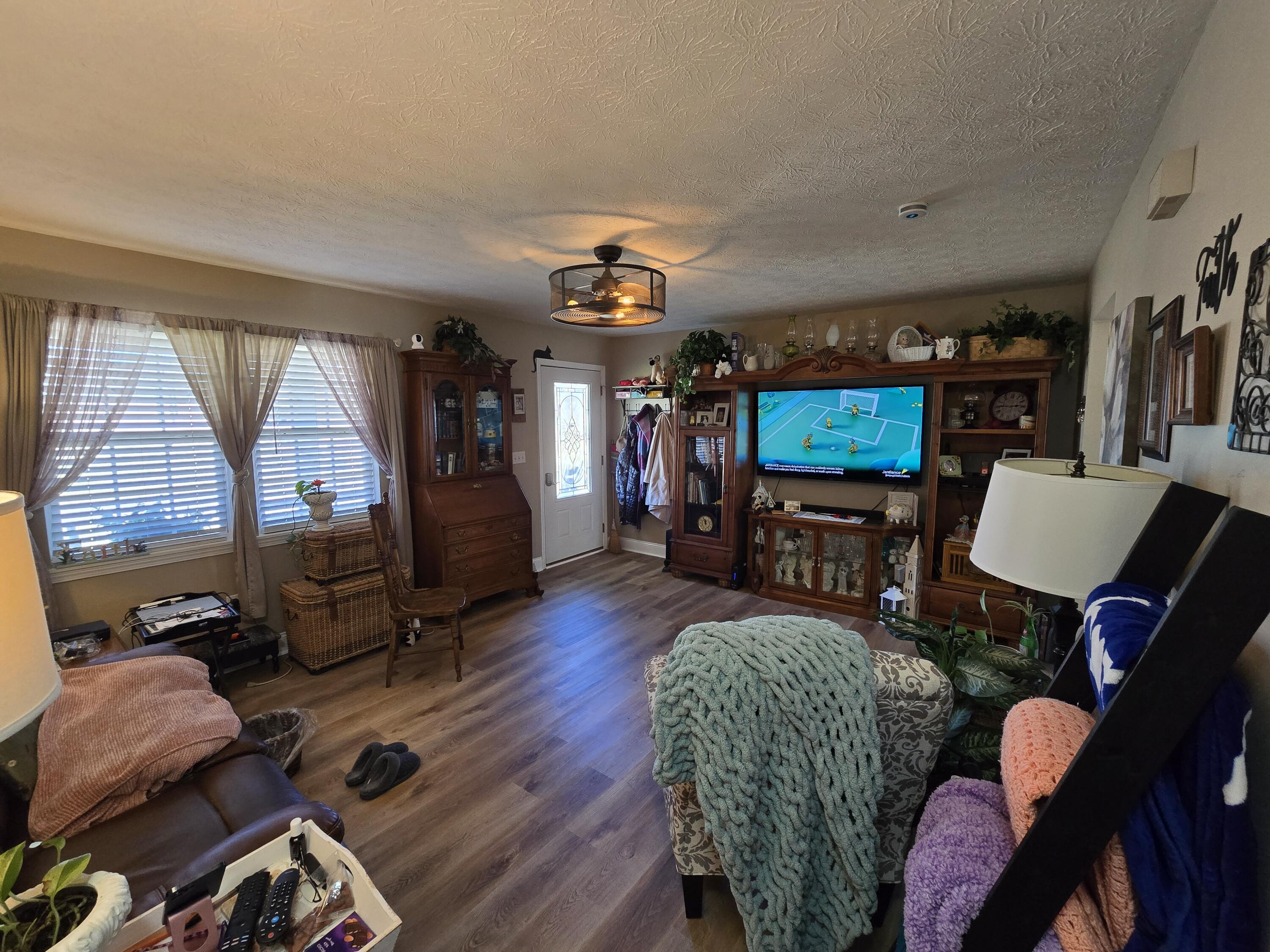 9344 Hwy 1275 N