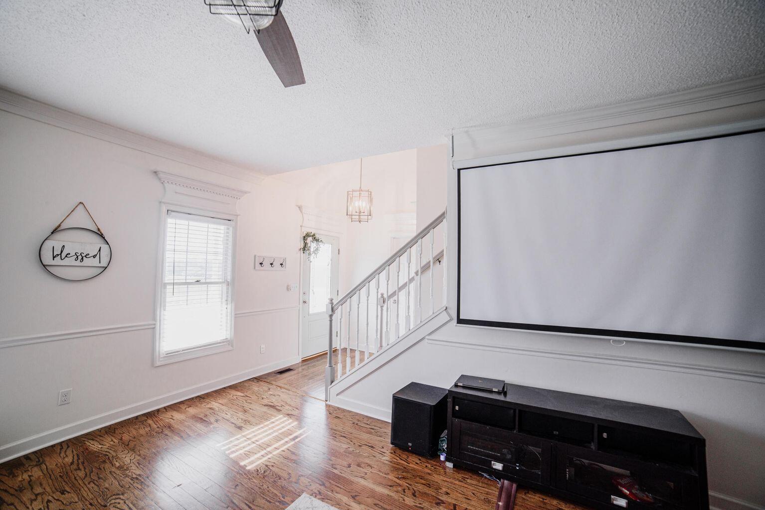 178 Grand Circle