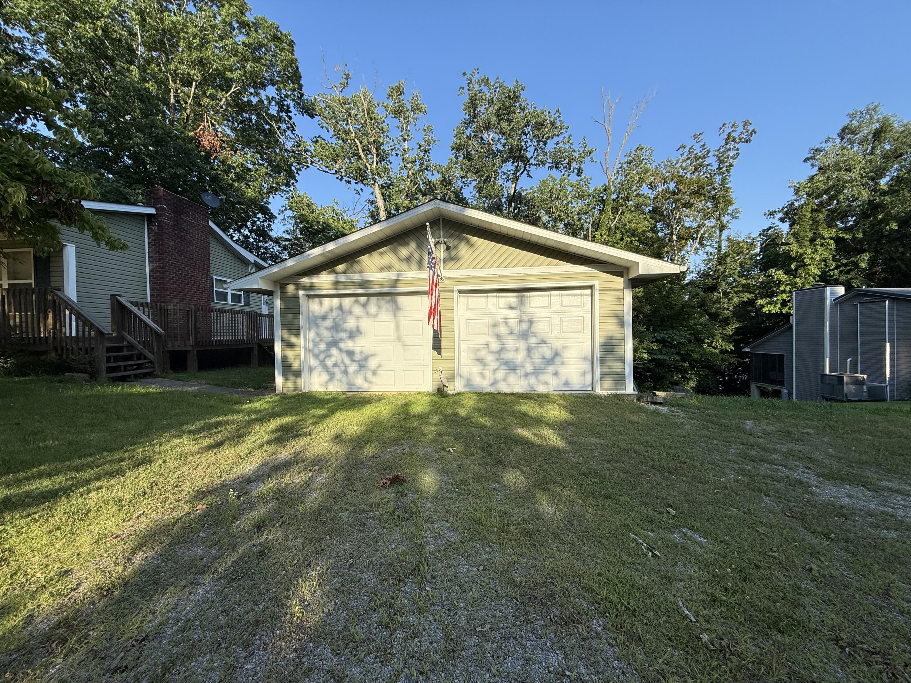 546 Sellars Road