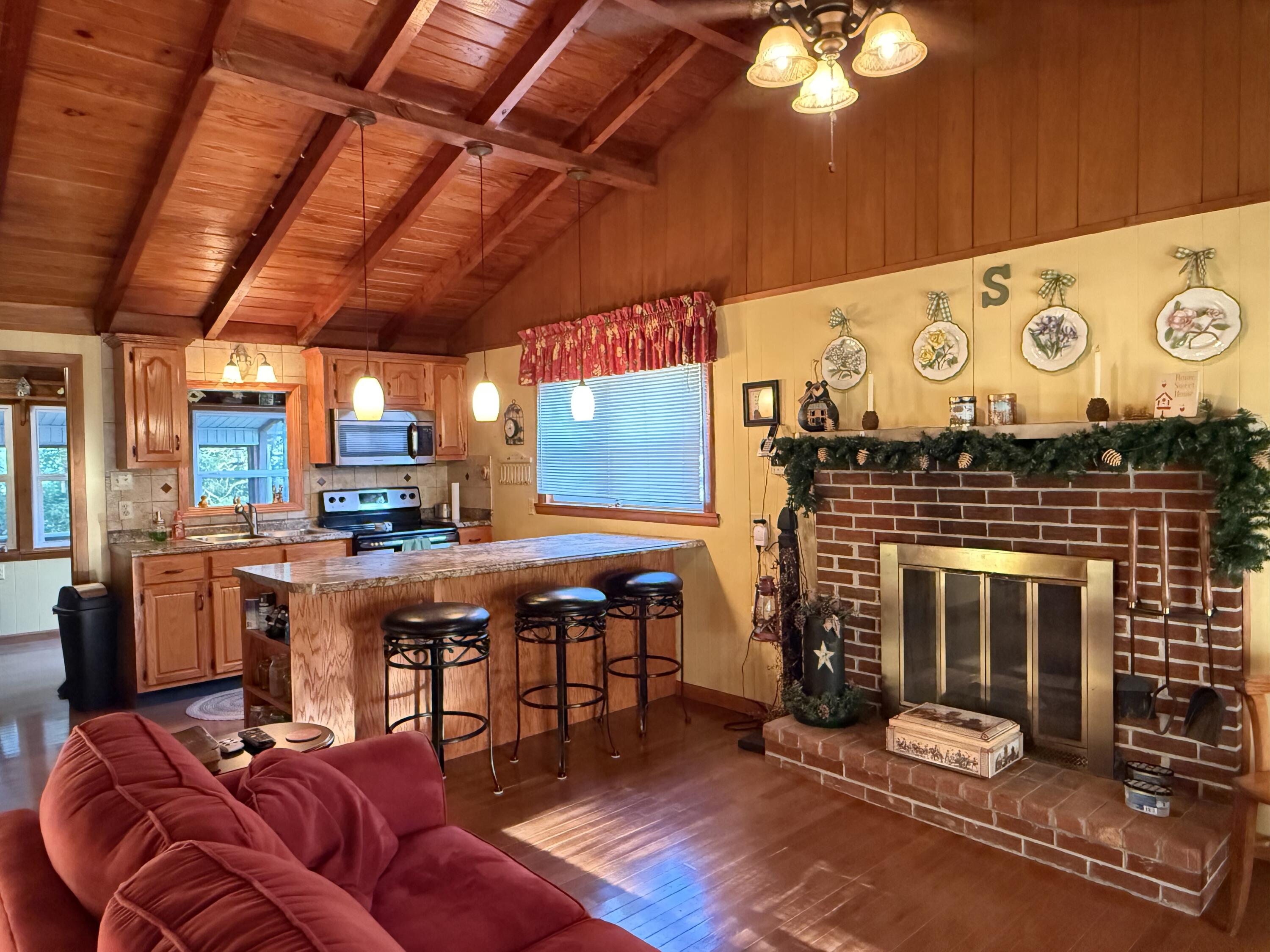 546 Sellars Road