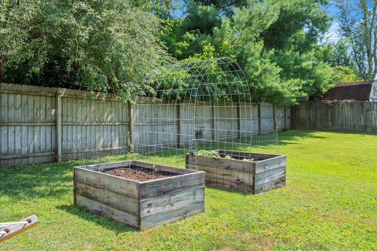 302 Oak Grove Lane