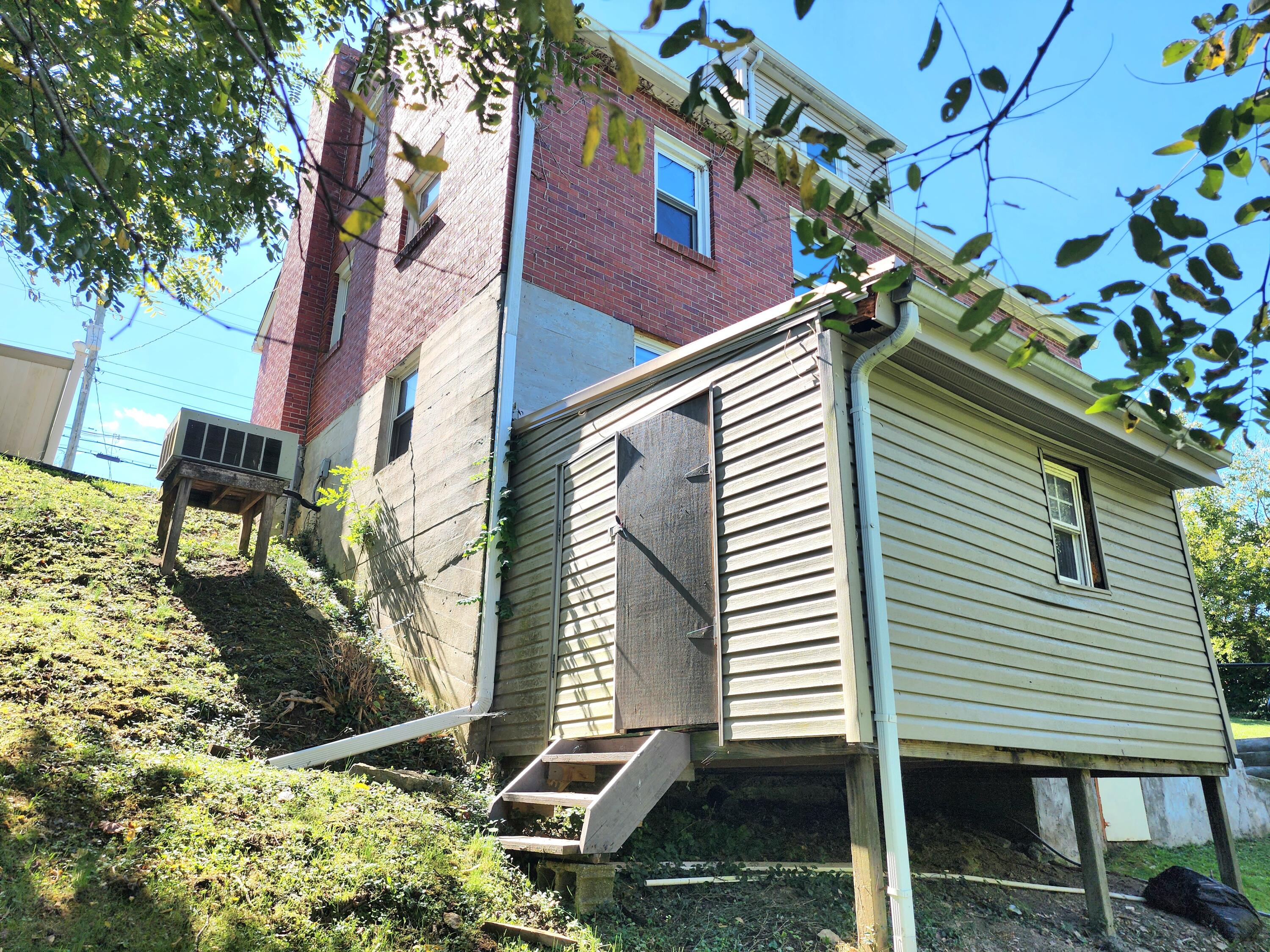 513 E Main Street