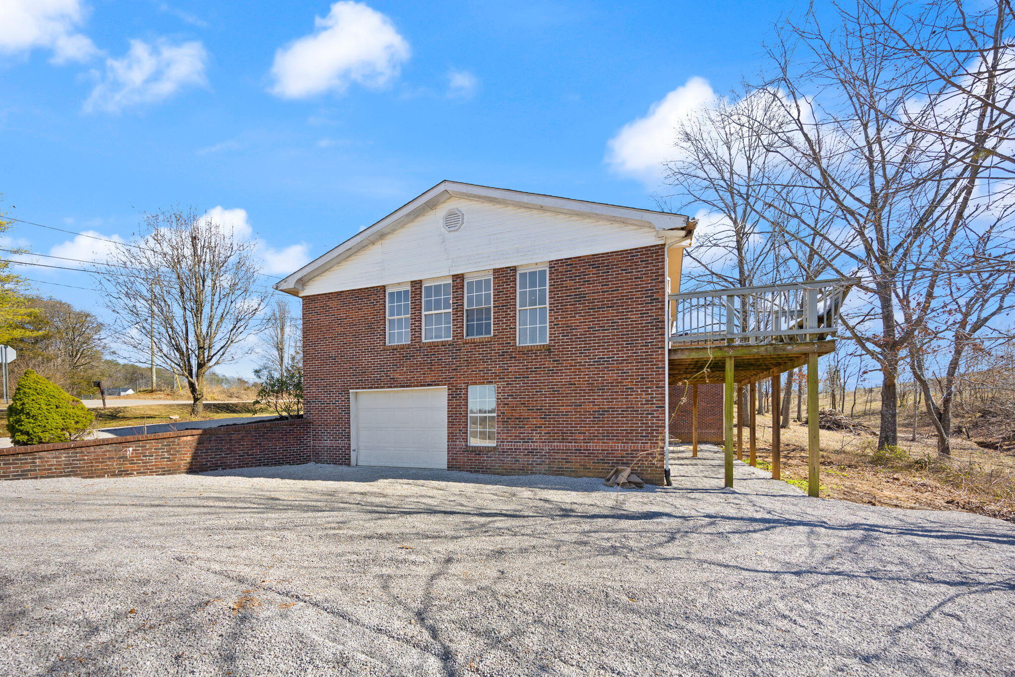 539 Hacker Road