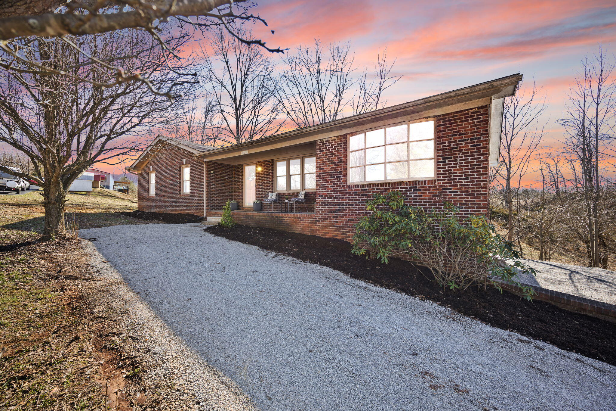 539 Hacker Road