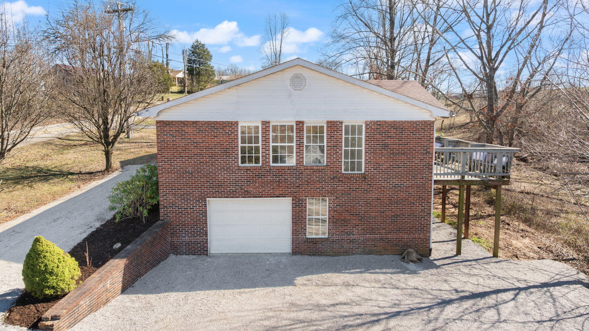 539 Hacker Road