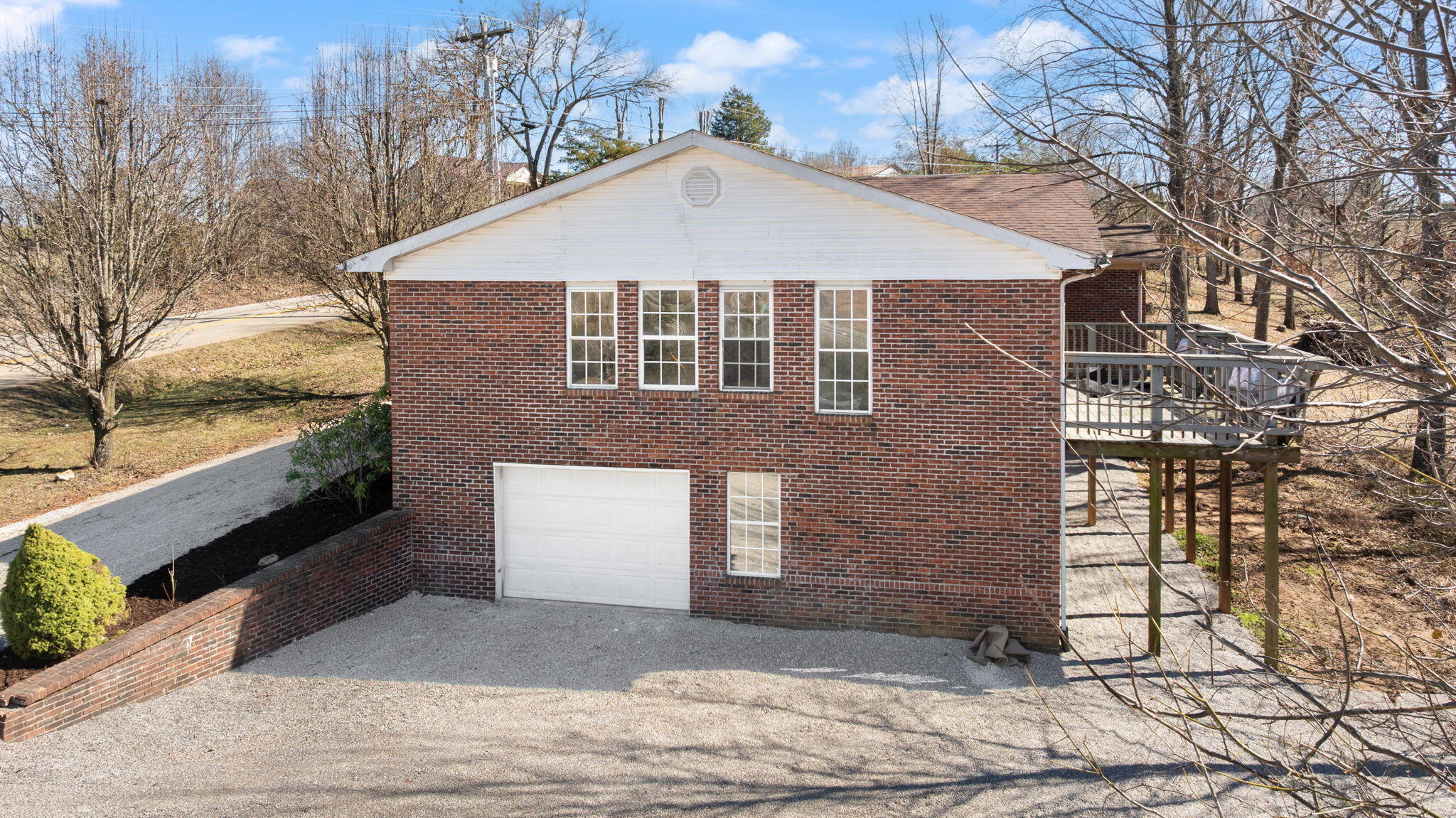 539 Hacker Road