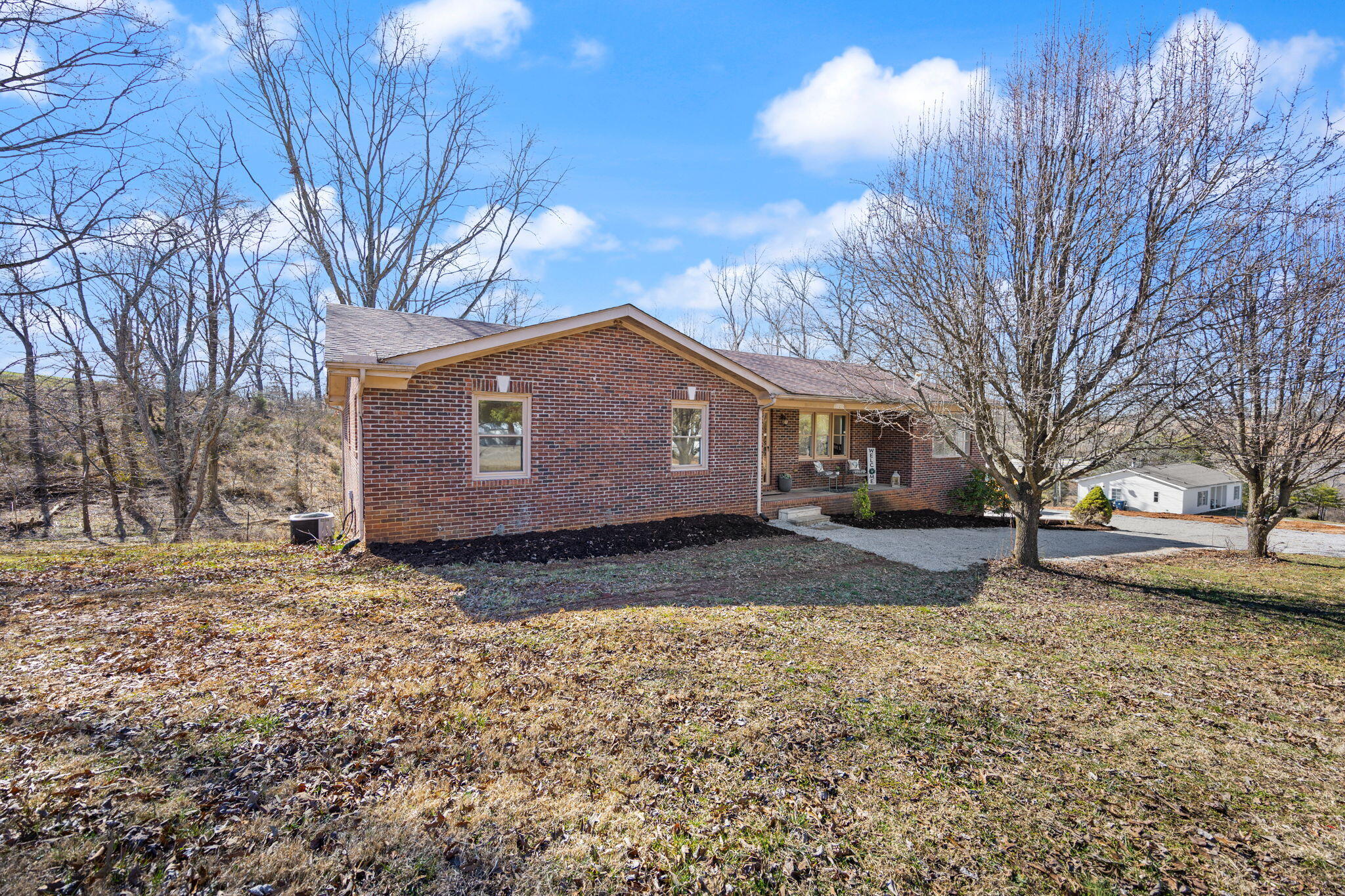 539 Hacker Road