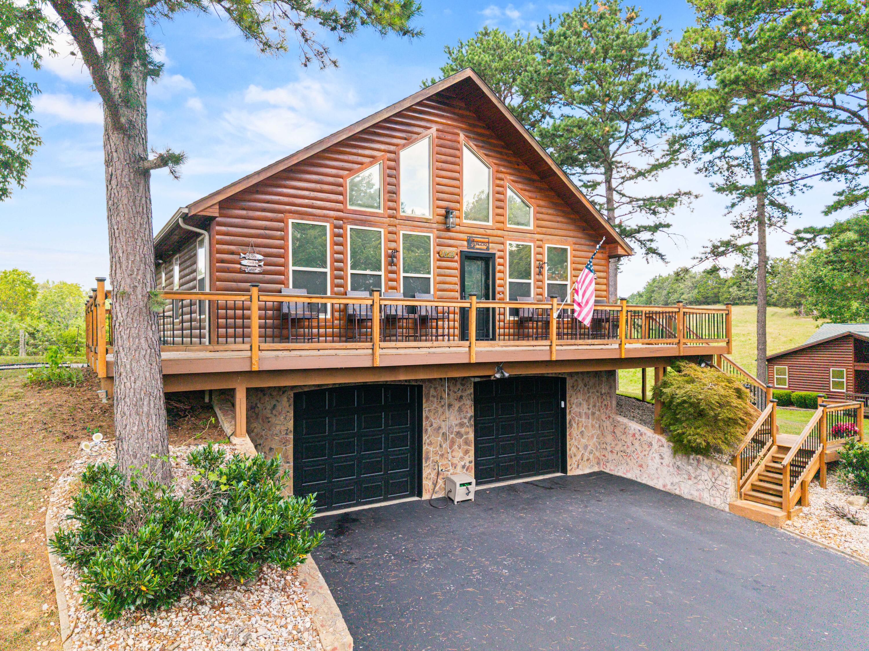1824 Bridge Hollow Road