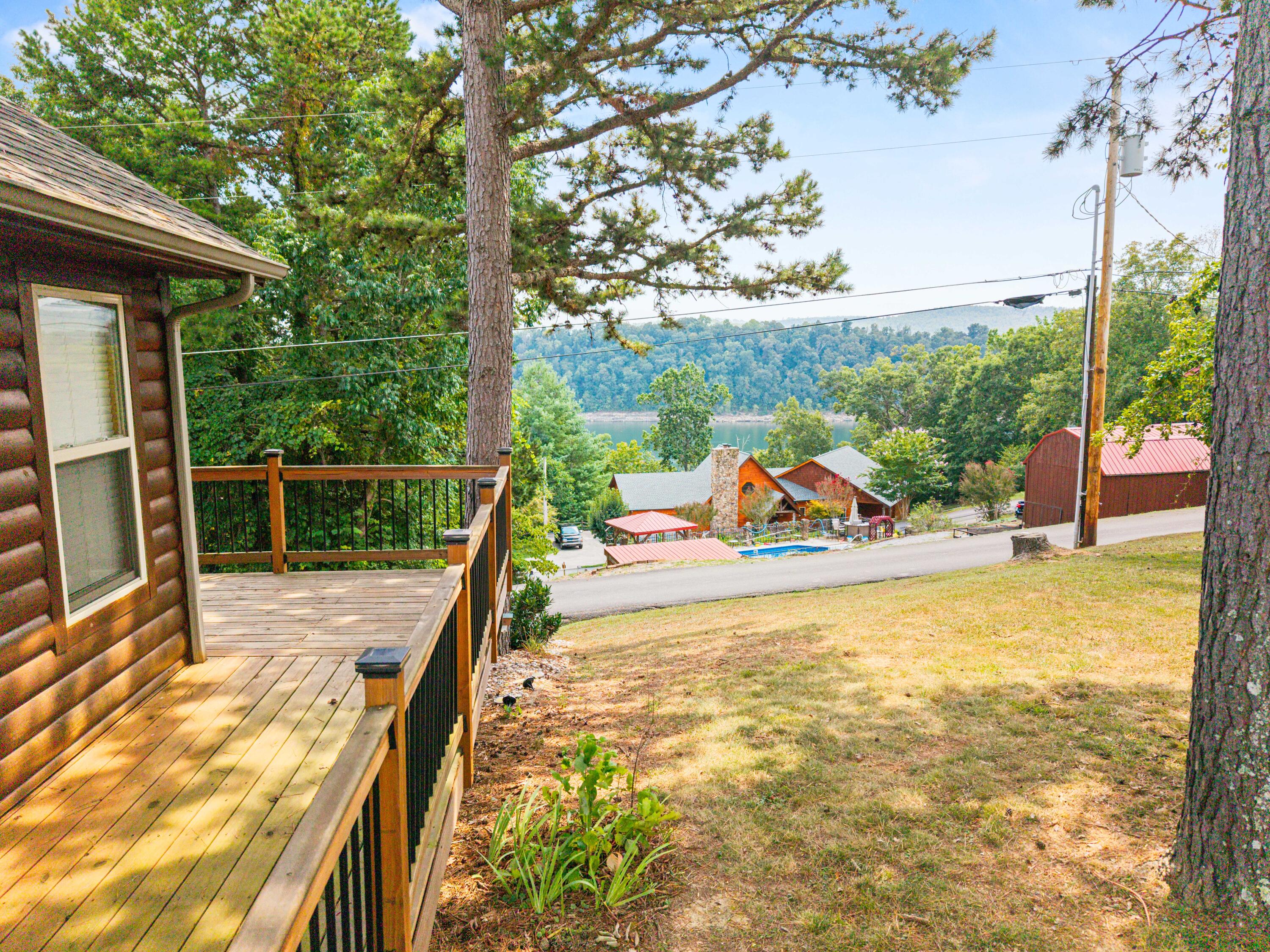 1824 Bridge Hollow Road