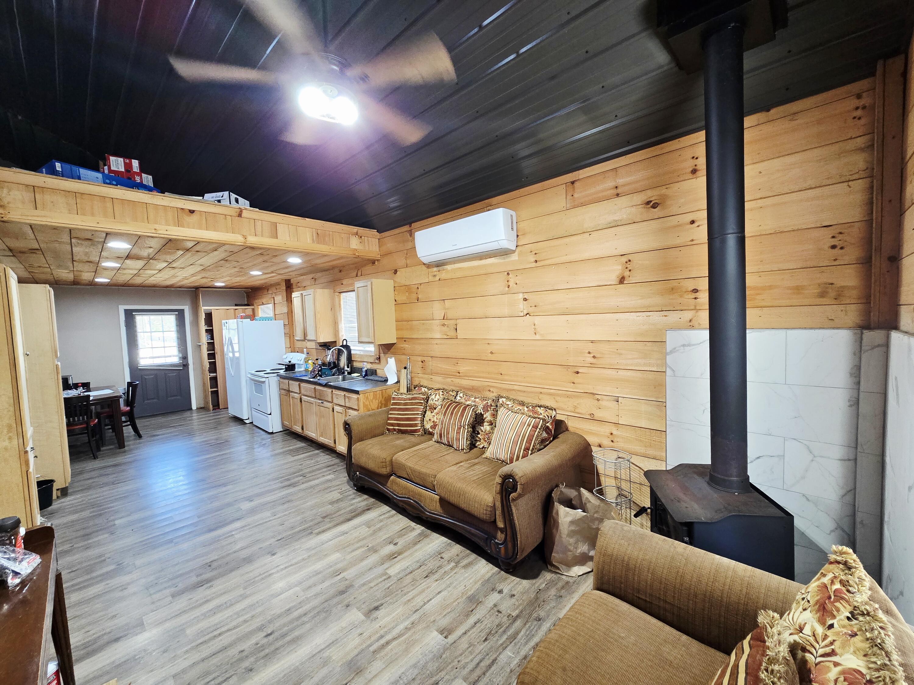 5488 Reese Hurt Road