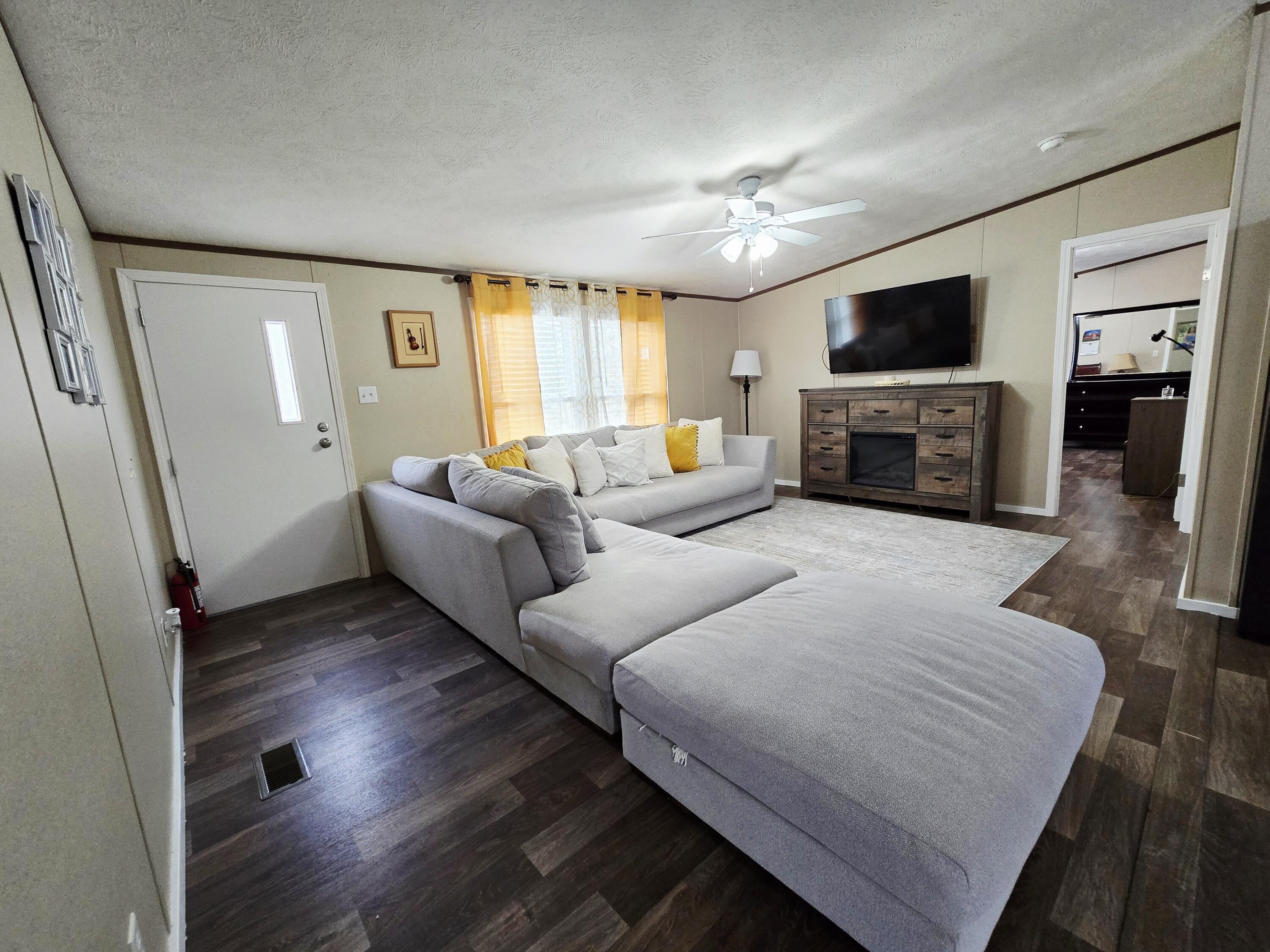 5488 Reese Hurt Road