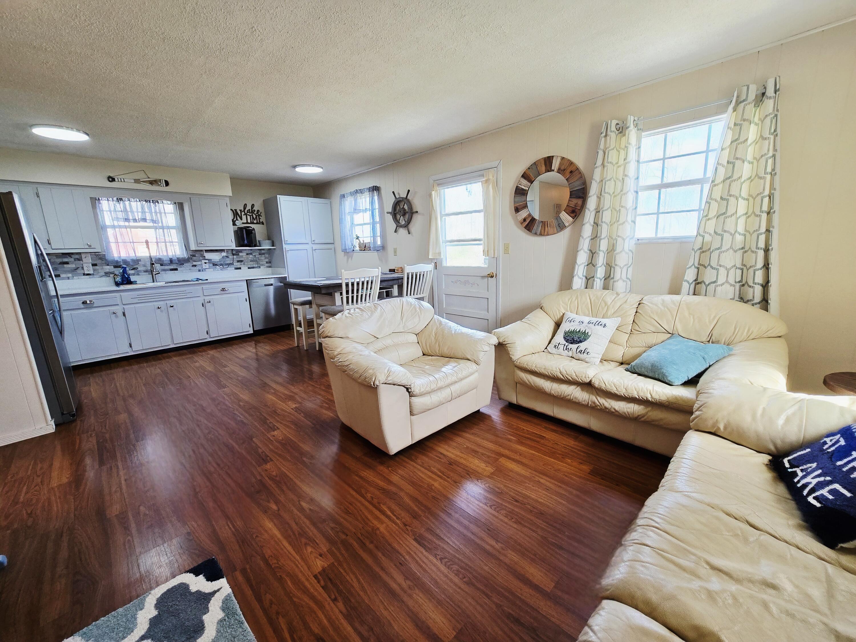 150 Lakeview Circle