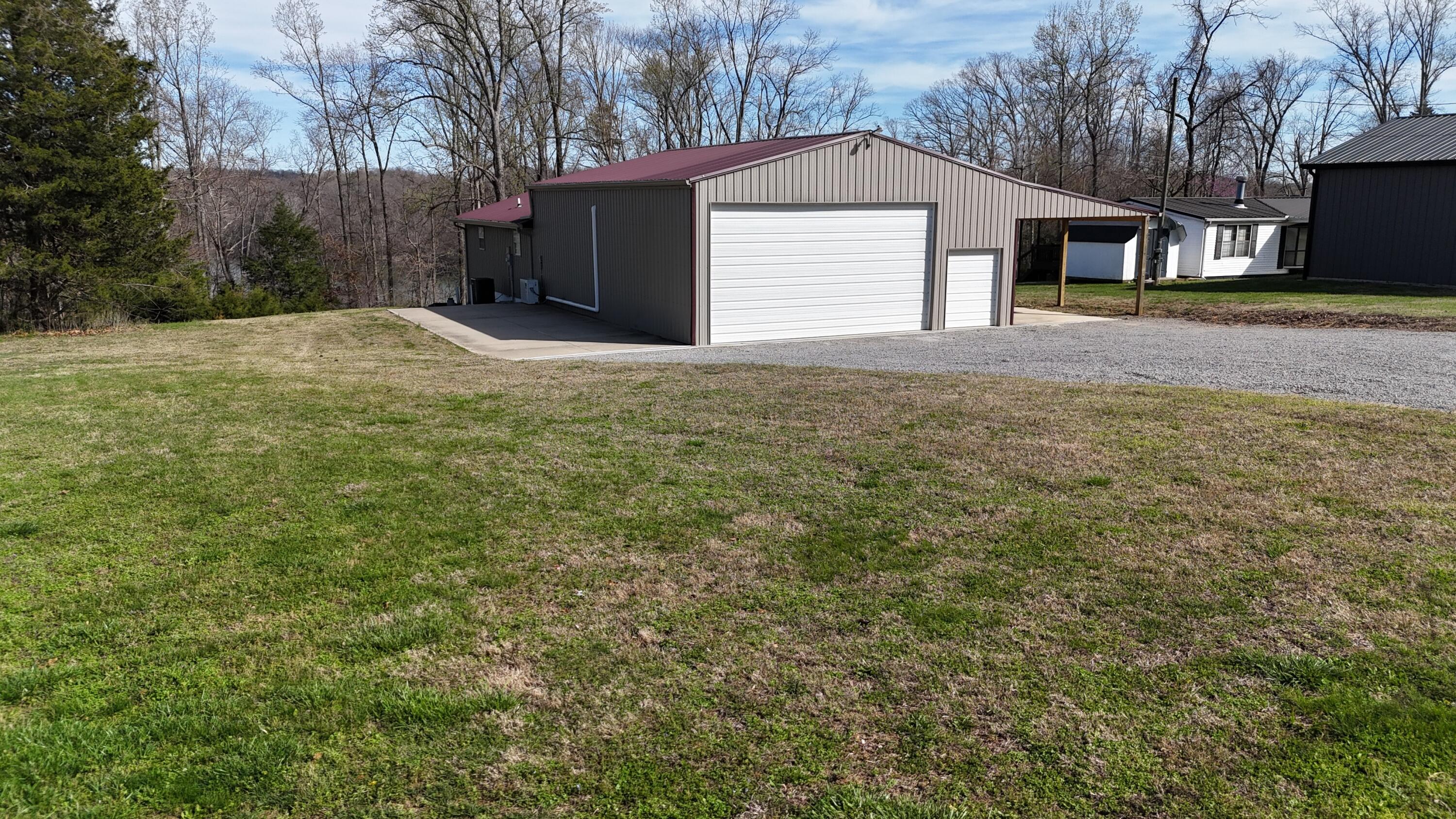 150 Lakeview Circle