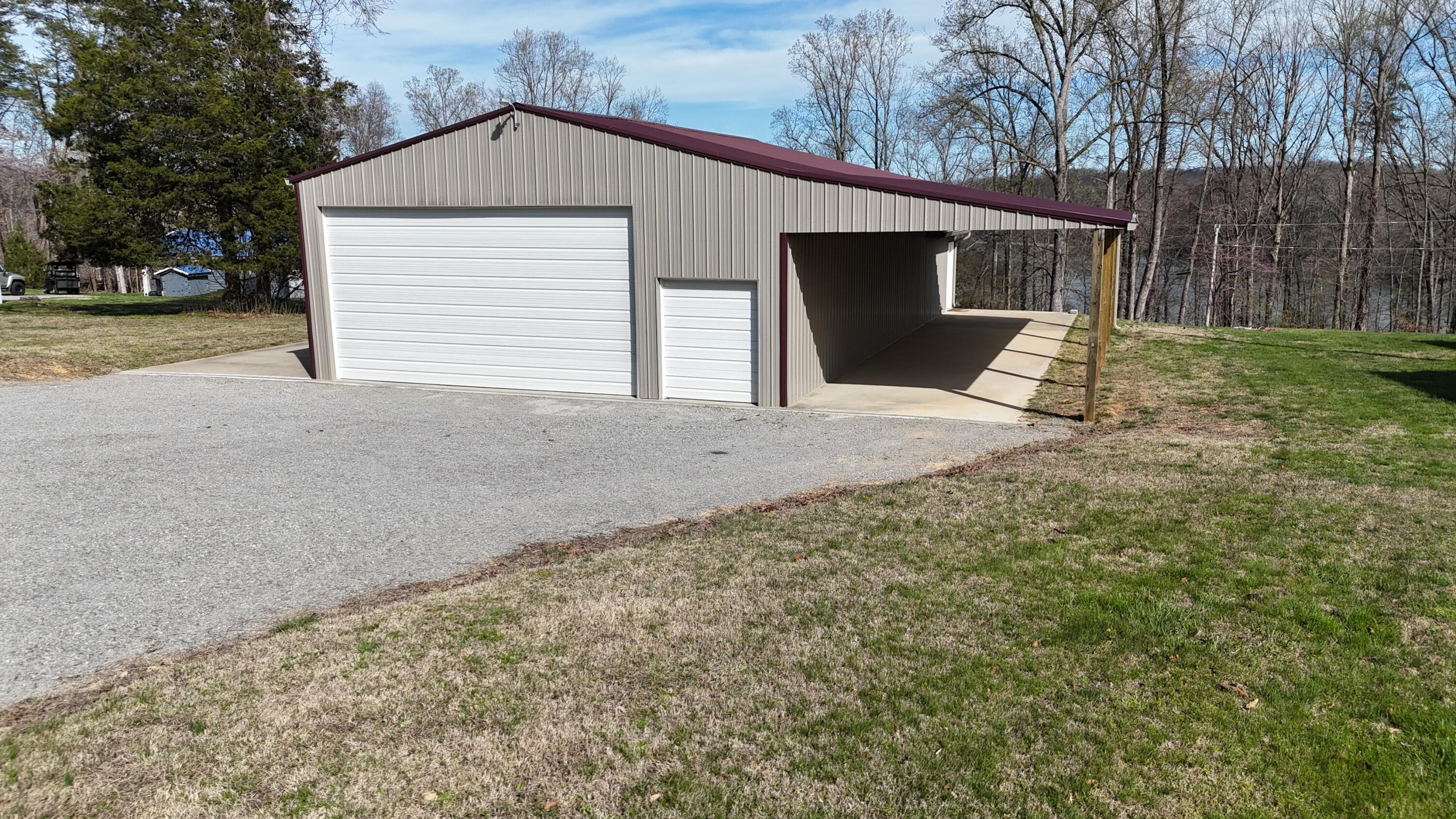 150 Lakeview Circle
