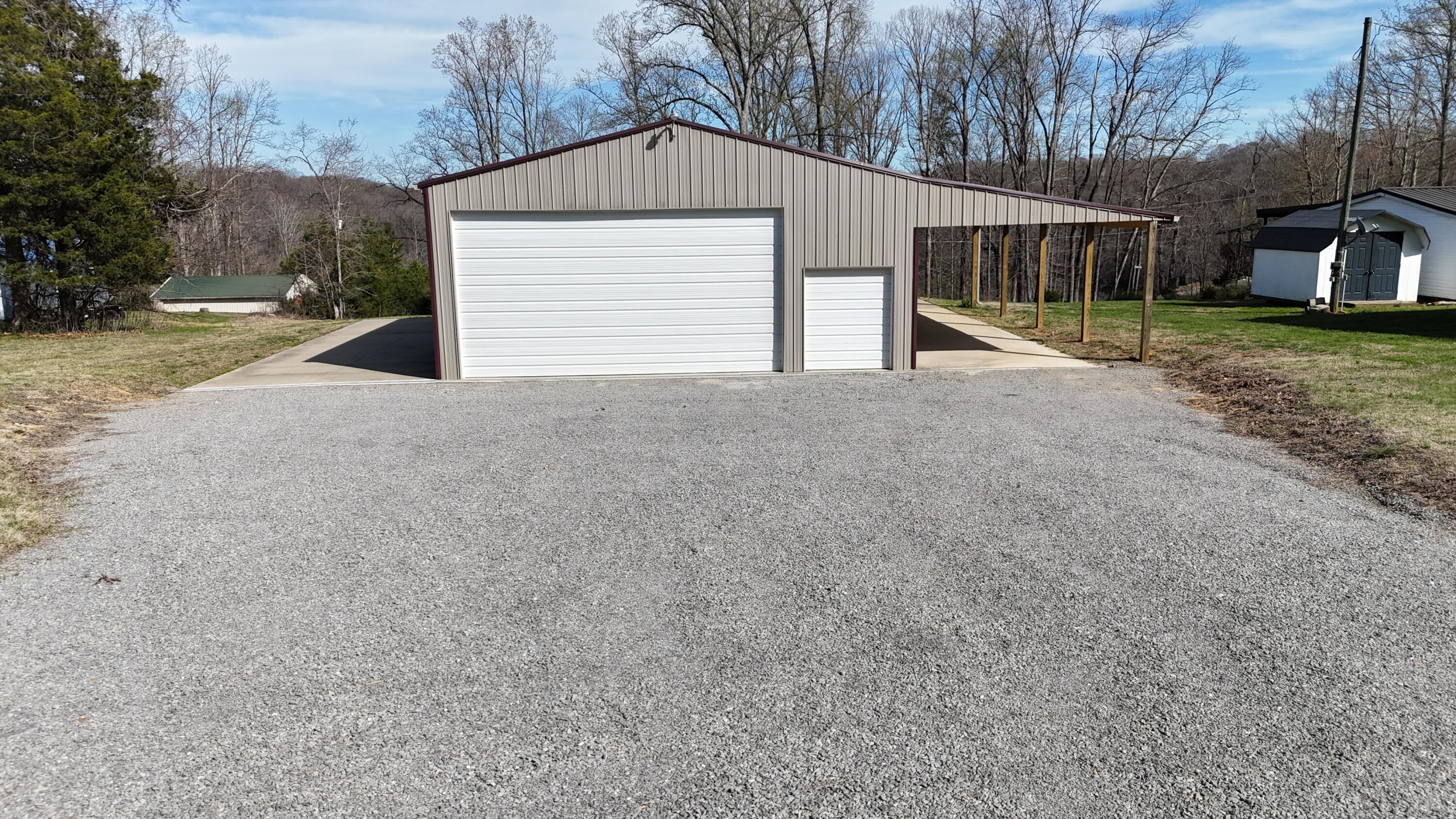 150 Lakeview Circle