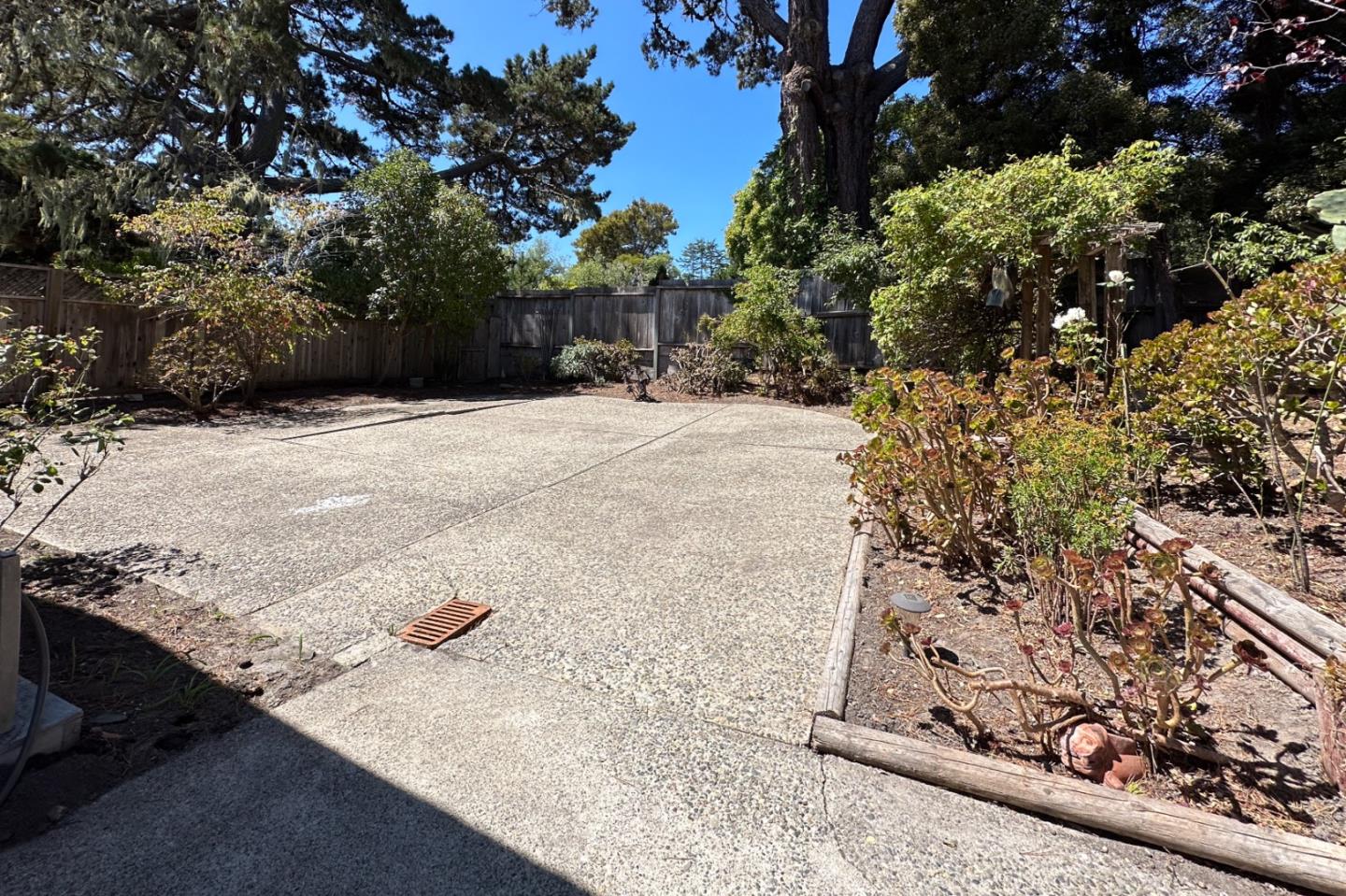 25240 Highway 1