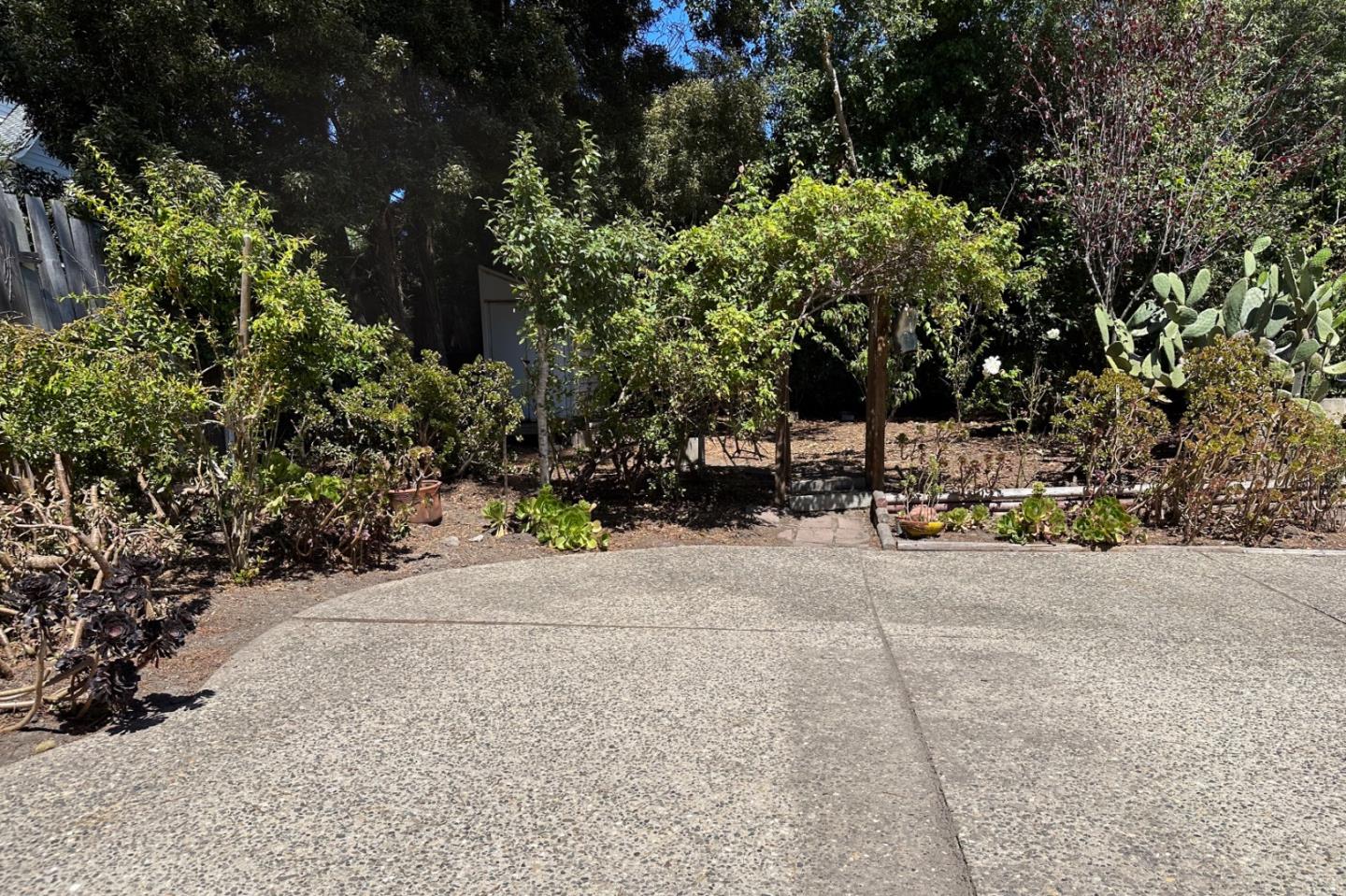25240 Highway 1