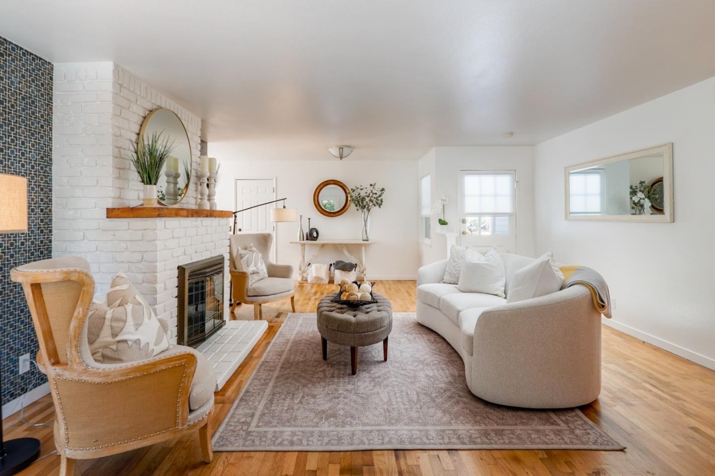 25240 Highway 1
