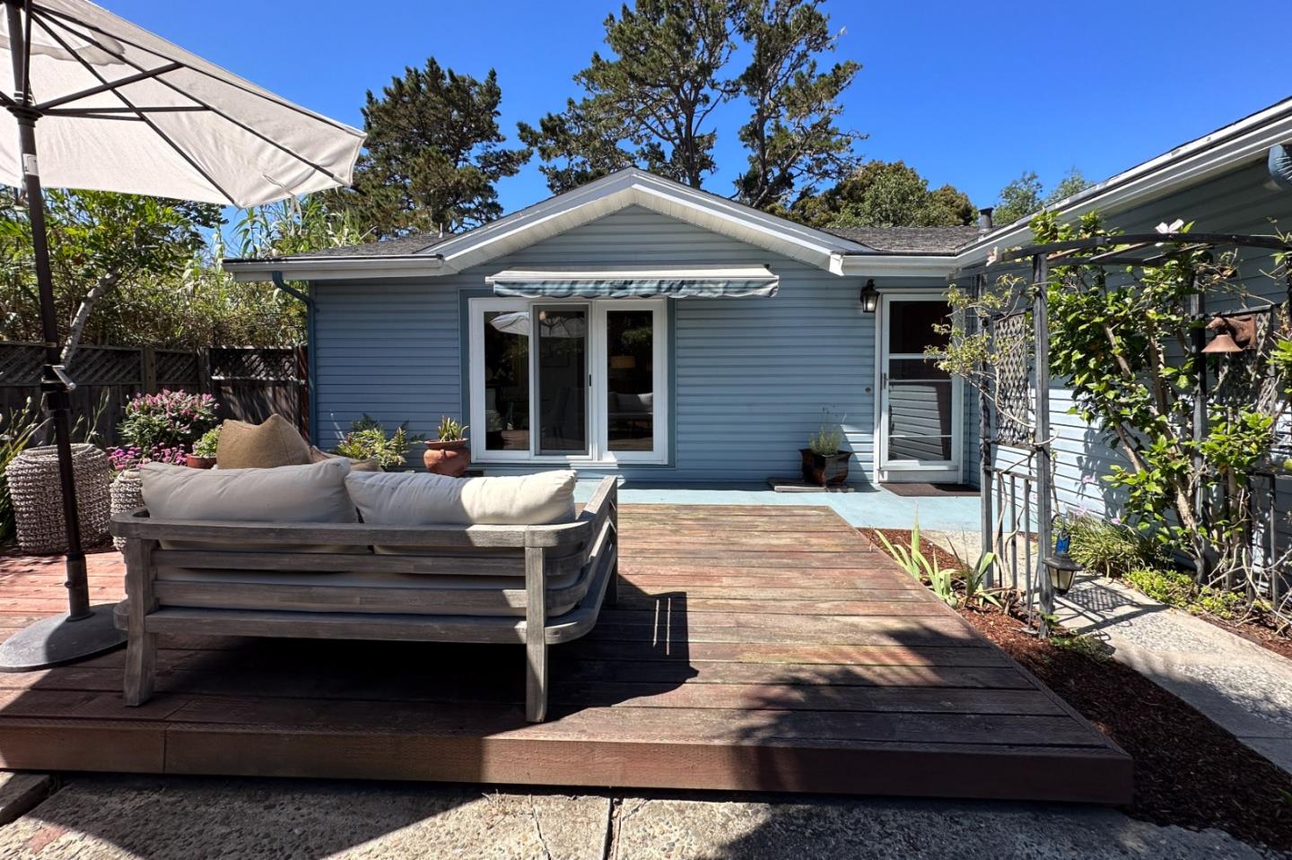 25240 Highway 1