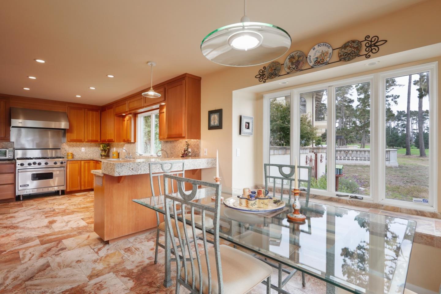 1209 Benbow PL