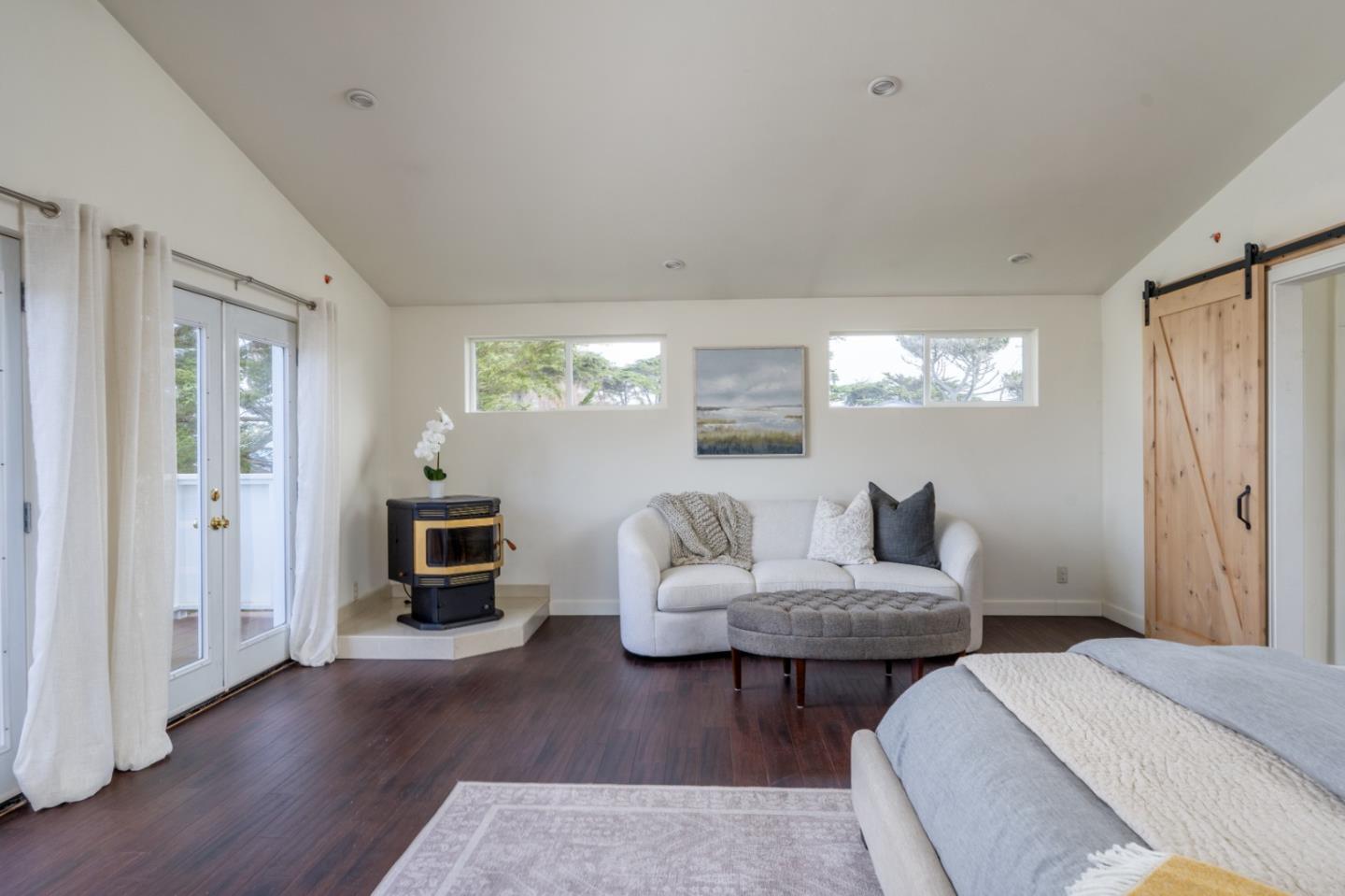 1124 Shell AVE
