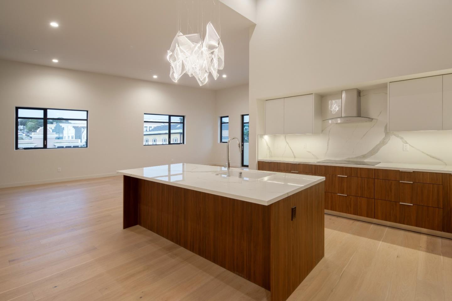 520 Lighthouse AVE 302