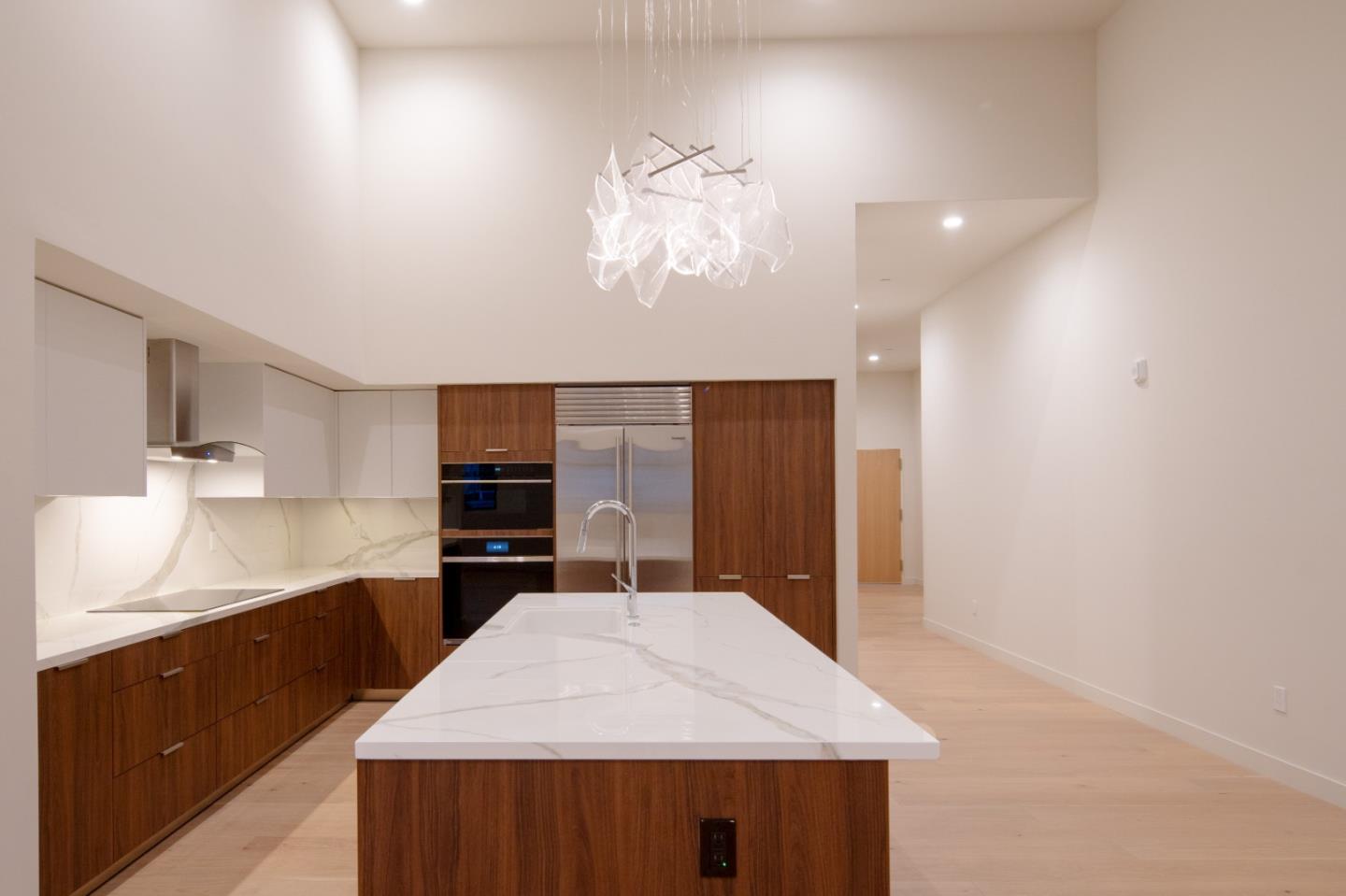 520 Lighthouse AVE 302