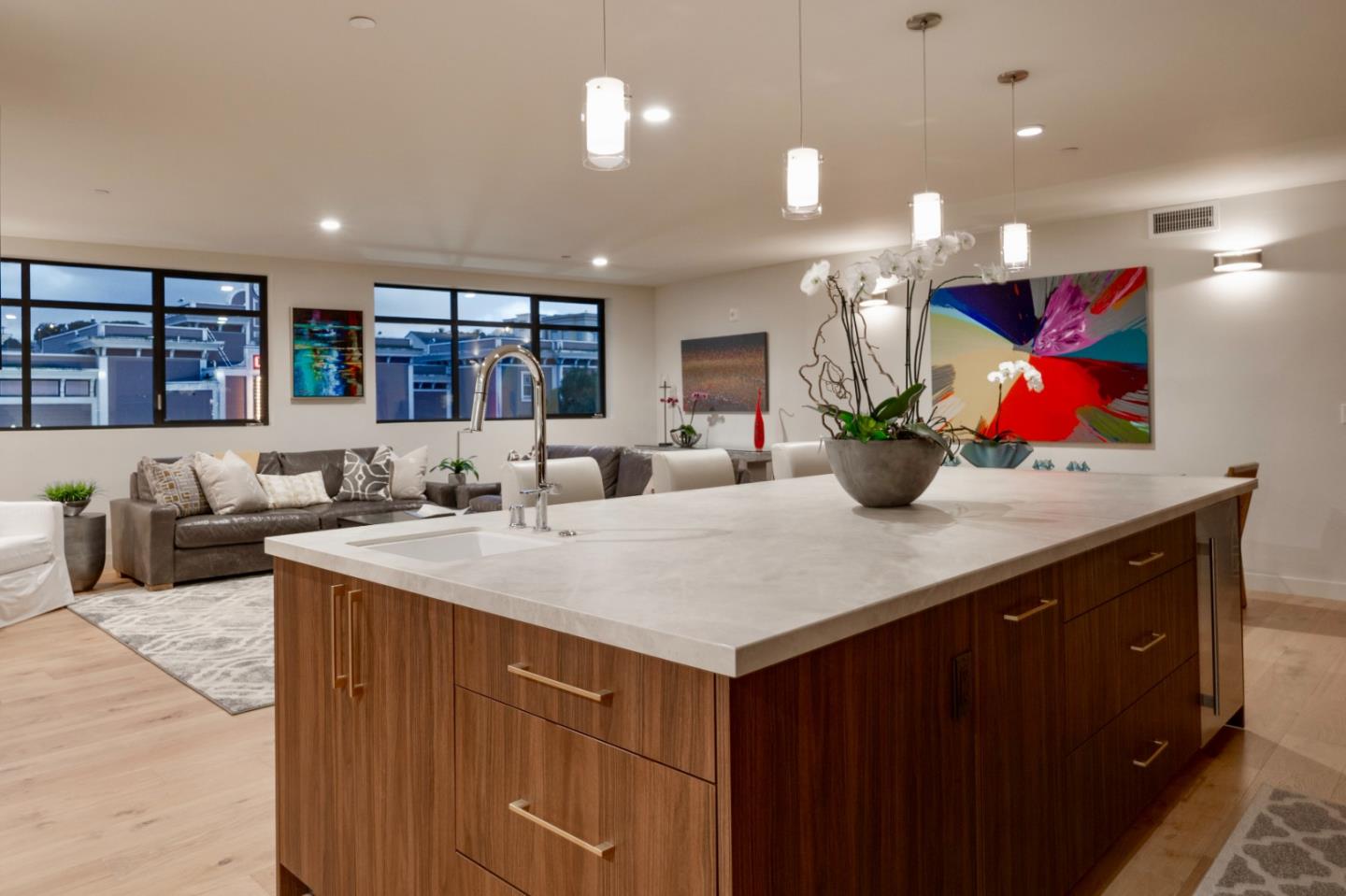 520 Lighthouse AVE 204