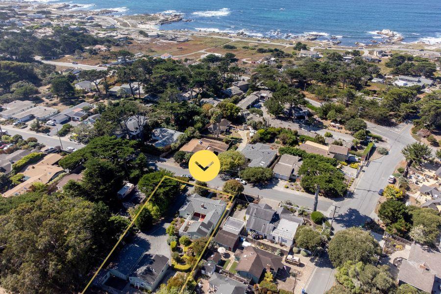 209 & 211 Crocker AVE