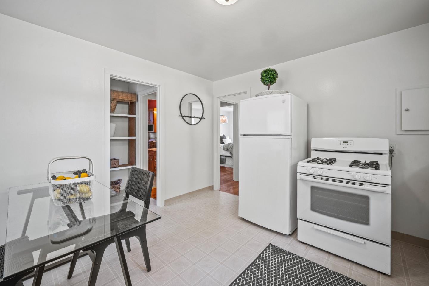 209 & 211 Crocker AVE