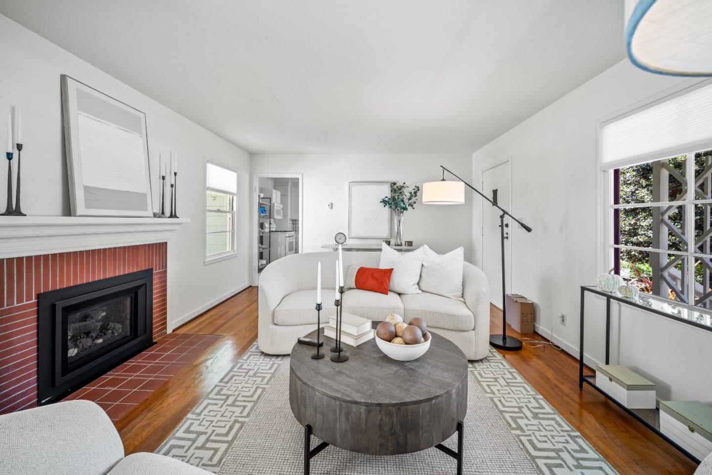 209 & 211 Crocker AVE